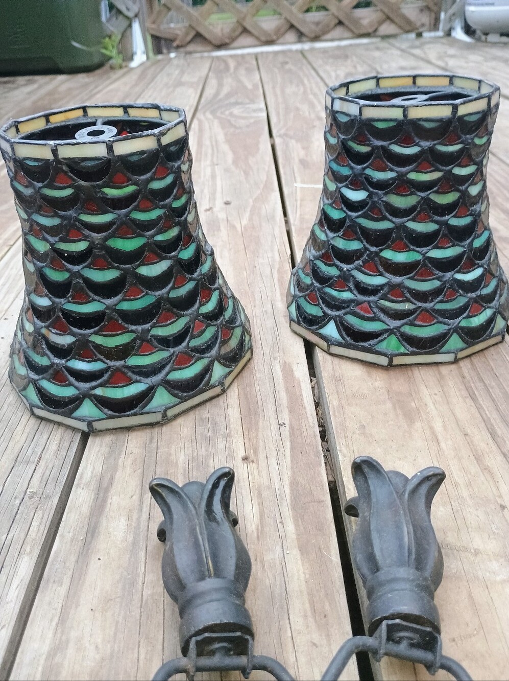 Vintage Tiffany Style Quoizel Stained Glass Lampshades